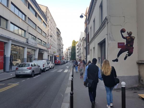 Kobe sur les toits de Paris