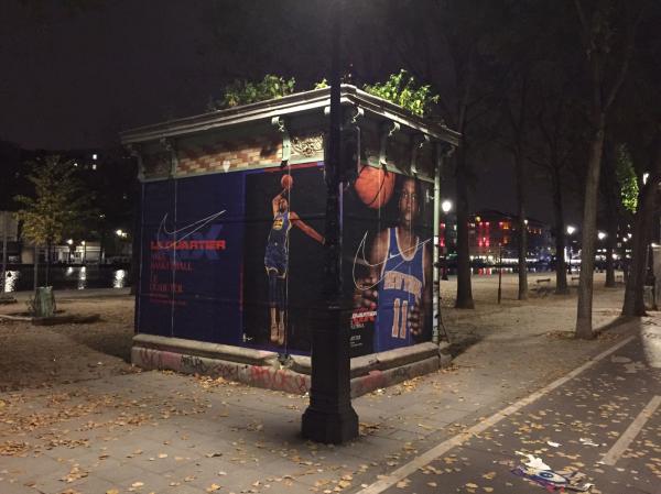Kobe sur les toits de Paris