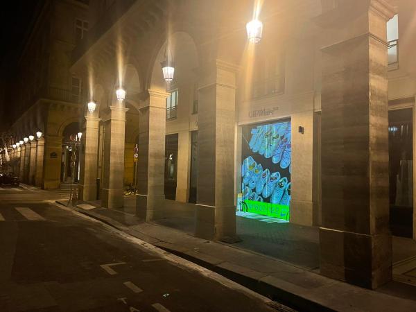 Nike illumine les rues parisiennes