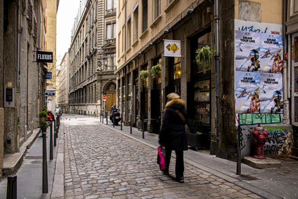Oakley ramène les pistes de ski en ville