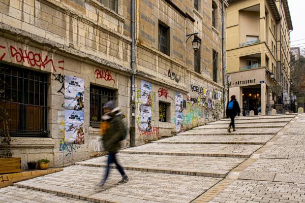 Oakley ramène les pistes de ski en ville