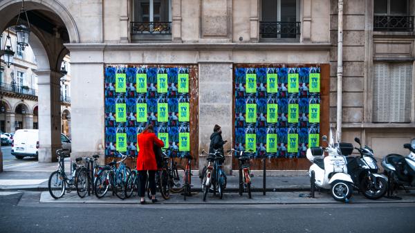 Off-White pushes the boundaries of phygital