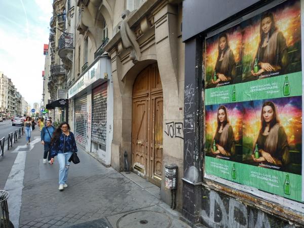 Perrier, a sparkling Mona Lisa