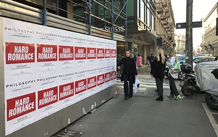 Philosophy Di Lorenzo Serafini joue sur deux tableaux