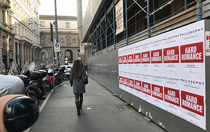 Philosophy Di Lorenzo Serafini joue sur deux tableaux