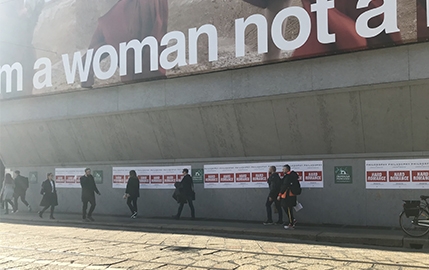 Philosophy Di Lorenzo Serafini joue sur deux tableaux