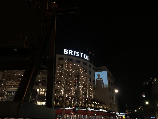 Saint-Laurent parades on the most important European facades