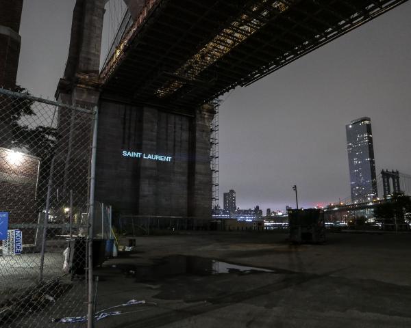 L’horizon est dans les yeux de Saint Laurent 