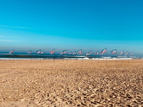 The horizon underlines the infinite with Saint Laurent