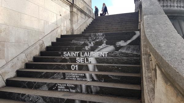 Les marches de la gloire