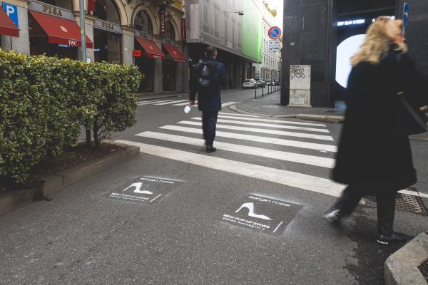 Sergio Rossi compose sur les routes milanaises