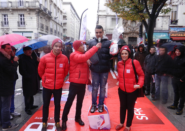 Course aux cadeaux pour SFR