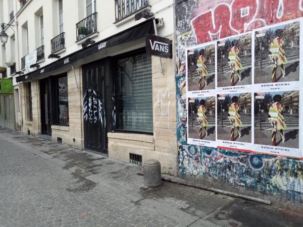 L’élégance couvre les rues