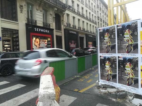 L’élégance couvre les rues