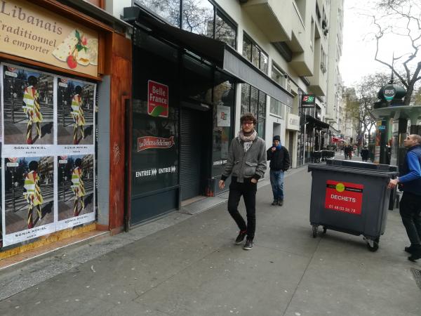 L’élégance couvre les rues