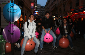 Sony Ericsson amuse la galerie 