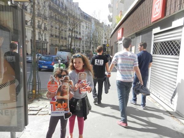 Tad l’explorateur investi les rues de Paris