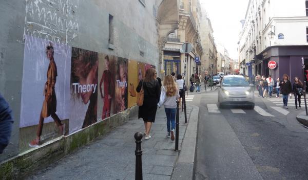 Theory profite de la Fashion Week pour dévoiler des visuels inédits