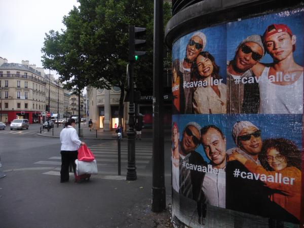 Doc Gyneco s'exhibe dans la rue pour son retour