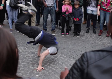 Le son de Kiesza résonne dans Paris
