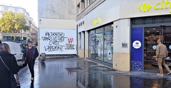 Gros affichage, grosse visibilité, grosse émergence