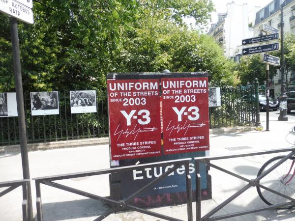 Y-3 s’affiche en Affichage Sauvage de manière forte et percutante !