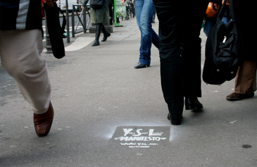 Yves Saint Laurent dévoile son Manifesto avec le Clean Tag